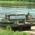 Подразделения НАТО отработали форсирование реки в Литве