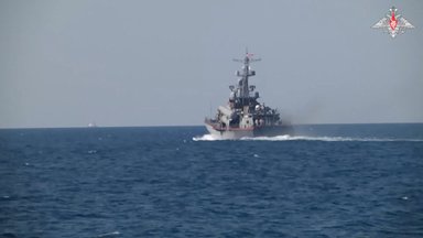Корабли ВМФ РФ не выходят в Черное море пятые сутки