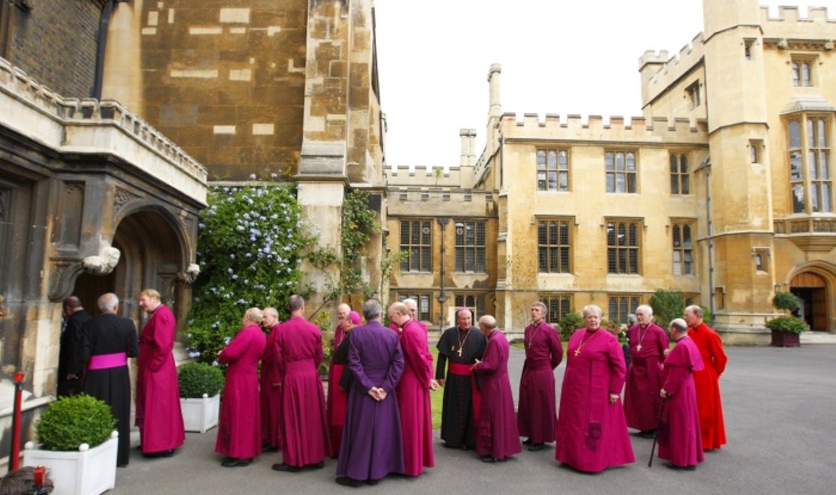 Katalikų ir anglikonų vyskupai