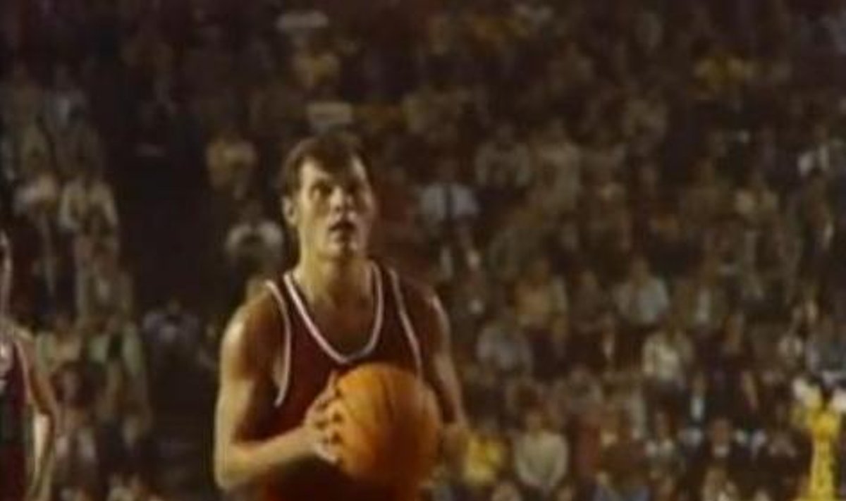 Modestas Paulauskas pictured on film at the 1973 EuroBasket in Spain.