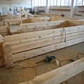 Mūšis dėl lietuviškos medienos: iškeliauja į užsienį, o baldų gaminti nėra iš ko