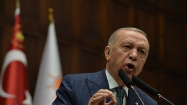 Turkija planuoja įstatymą prieš „užsienio interesų“ įtaką