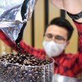 Prognozuoja, kad kavos kainos kils: nyksta didžiausias pasaulyje kavos derlius