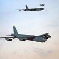 Bideno administracija demonstruoja galią: JAV strateginis bombonešis B-52 praskrido virš Artimųjų Rytų