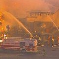 Indianos prekybos centre kilo didelis gaisras