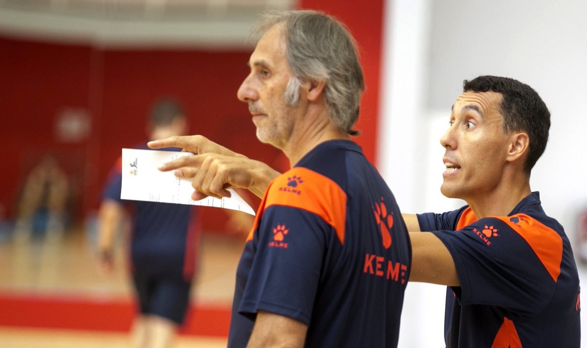 "Baskonia" treneriai Oskaras Bilbao ir Pablo Prigioni