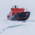 Rusija pradėjo konkurenciją su Sueco kanalu: yra linkusi sumokėti, kad pritrauktų laivybą į Arktį
