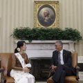 B. Obama ėmėsi veiksmų padėti Mianmarui