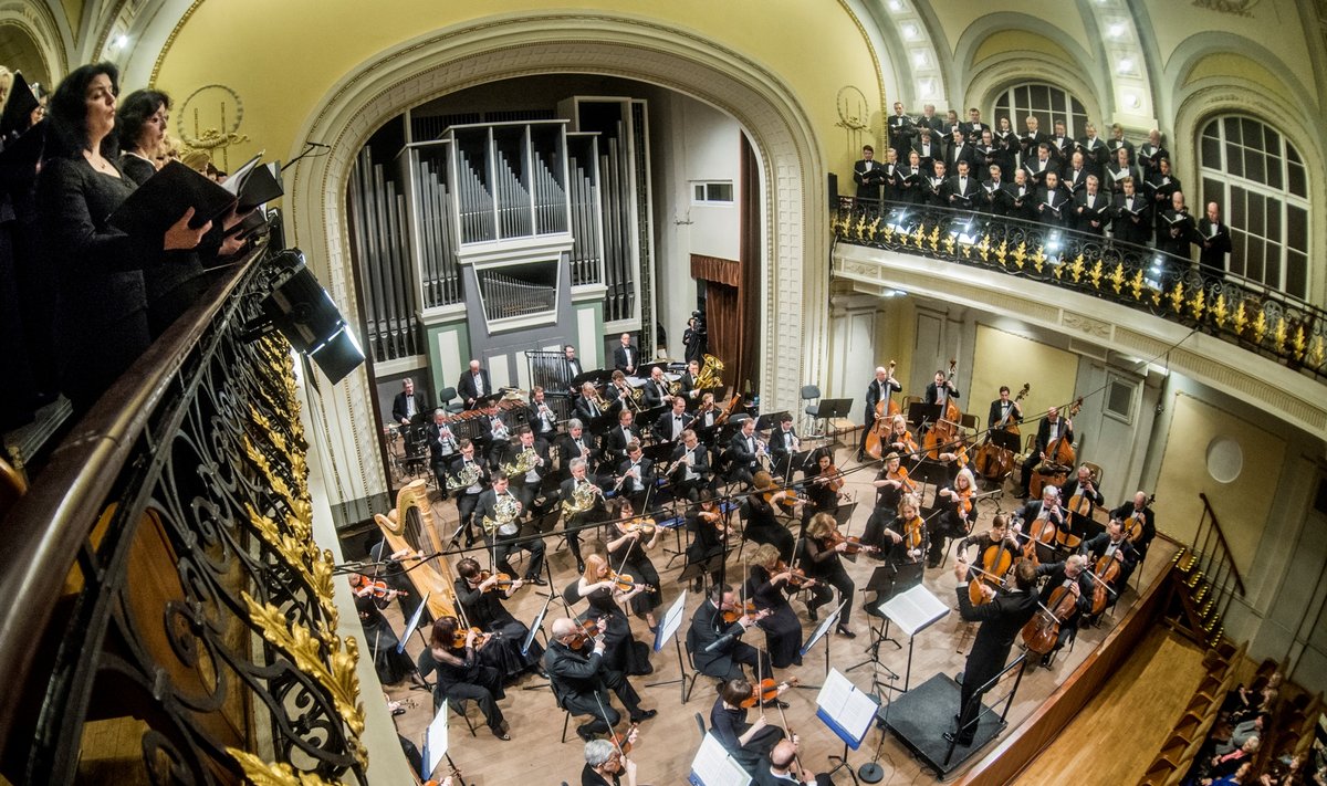 Lietuvos nacionalinis simfoninis orkestras, Modestas Pitrėnas