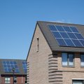 Kaip įsirengti saulės jėgainę ant namų stogo: ekspertas pateikė 7 žingsnių planą
