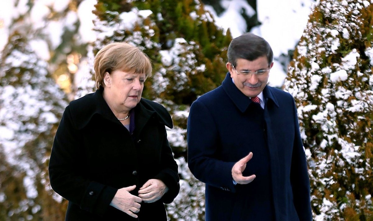 Angela Merkel, Ahmetas Davutoglu