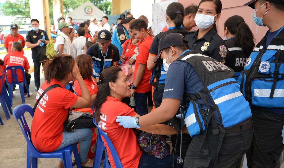 Filipinai: per buvusios pirmosios ponios jubiliejų apsinuodijo daugiau kaip 260 žmonių