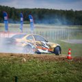 Lietuvos drifto čempionatas įpusėjo: kas šiemet matuosis drifto karaliaus karūną?