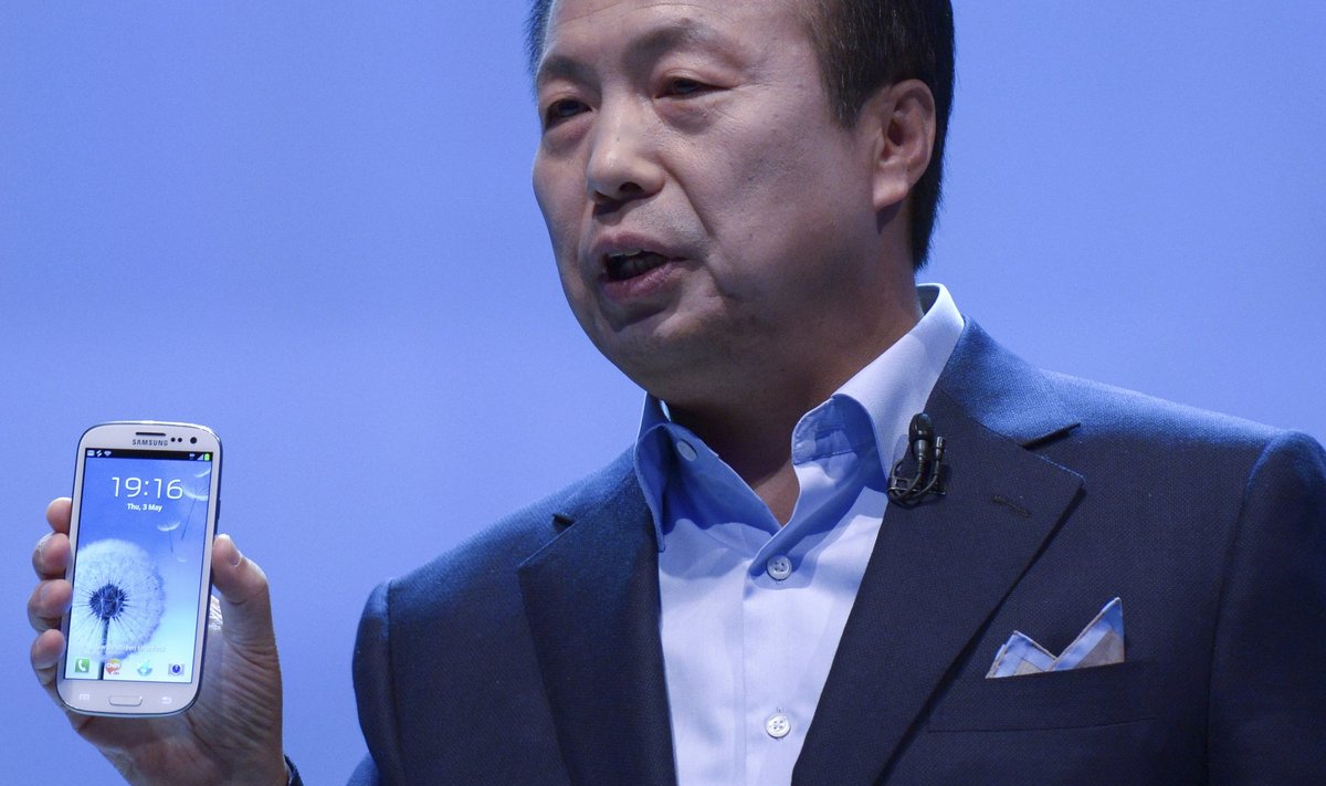 JK Shin pristato naująjį "Samsung"