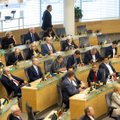 Tryliktasis Seimas mini pusiaukelę: ji pažymėta krizių sprendimu