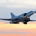 Rusijos sugedusį bombonešį nutupdžiusiems pilotams bus skirtos premijos