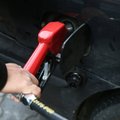 Pabrangusi nafta neabejotinai brangins degalus: kainų mažėjimo greitu metu neprognozuoja
