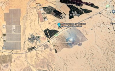 Saulės elektrinė Izraelyje iš kosmoso. S. Cristoforetti/ESA/NASA/Google Maps nuotr.