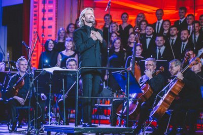 E. Whitacre'io ir choro "Bel Canto" koncertas "Revolution Together"