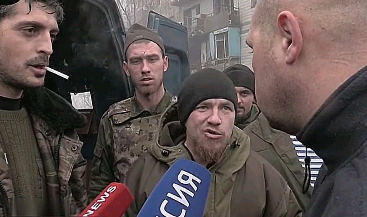 Michailas Tolstychas "Givis" ir Arsenas Pavlovas "Motorola" tardo ukrainiečių belaisvius