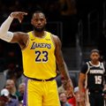 „Lakers“ dramatiškai išsigelbėjo Atlantoje, „Pelicans“ nesėkmių ruožas – juodžiausias istorijoje