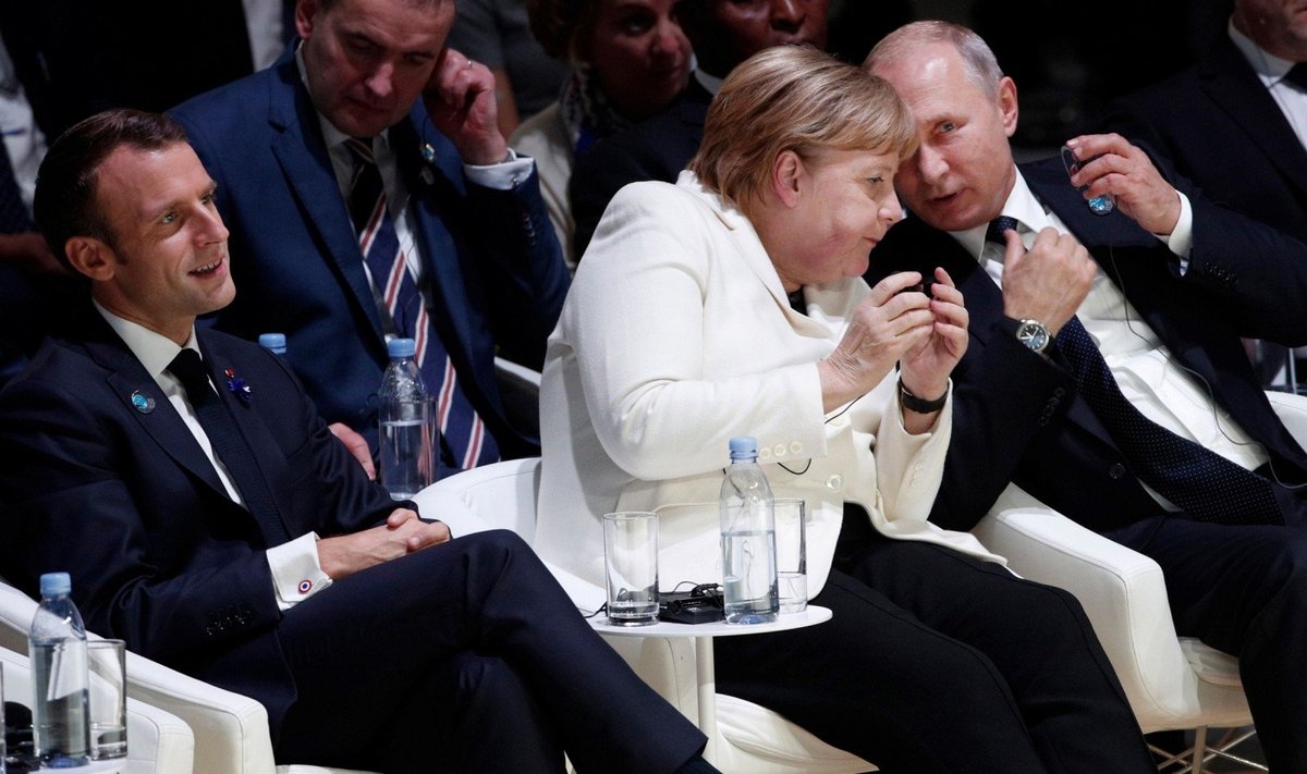 Emmanuelis Macronas, Angela Merkel, Vladimiras Putinas