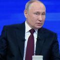 Putinas mano, kad, nepaisant sankcijų, Rusijos ekonomika šįmet išaugs
