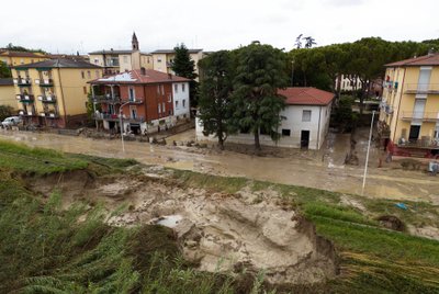 Italijos šiaurėje nukritus sraigtasparniui sužalotas žmogus