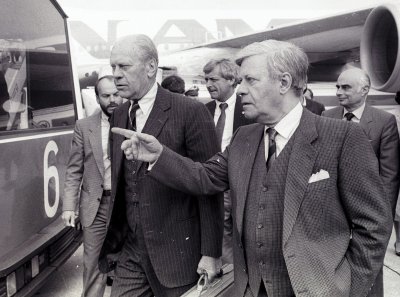 Geraldas Fordas (kairėje)