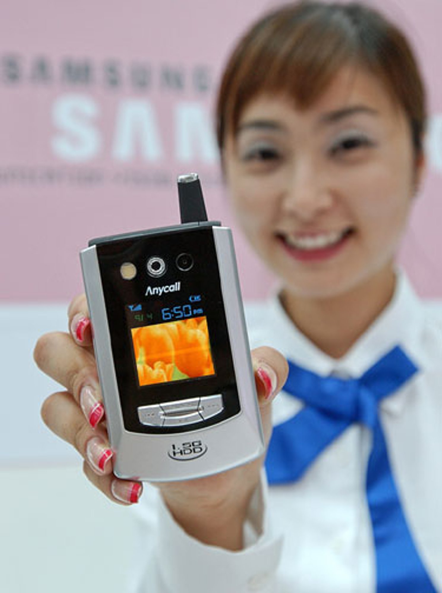 samsung-electronics-pristat-telefon-su-kietuoju-disku-delfi-mokslas
