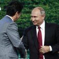 Japonijos premjeras žada nedislokuoti JAV bazių Kurilų salose, jei Rusija jas perduotų