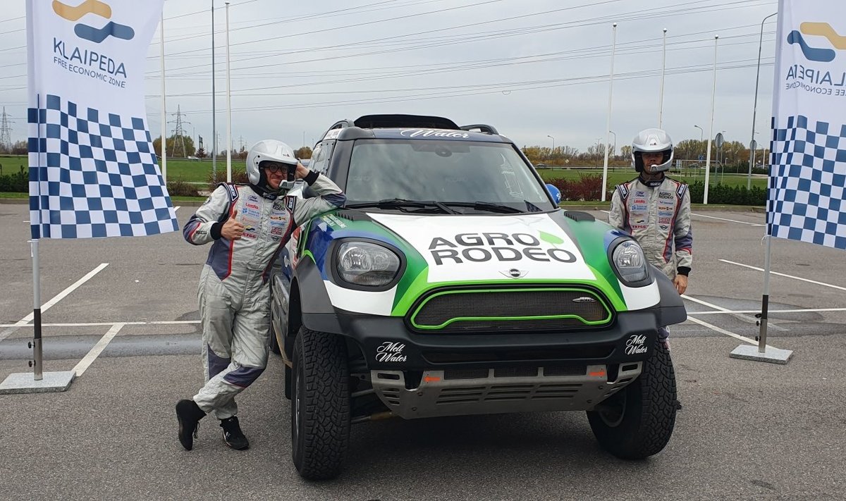 „Agrorodeo Dakar“ komandos reklama