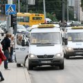 Privatūs vežėjai Vilniuje reikalauja grąžinti senąsias „mikriukų“ ir privačių autobusų bilietų kainas