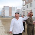 Valdančiosios partijos sukaktį mininti Šiaurės Korėja surengė didelį karinį paradą