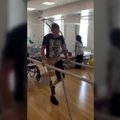 Lietuvis mokėsi vaikščioti su kojos protezu