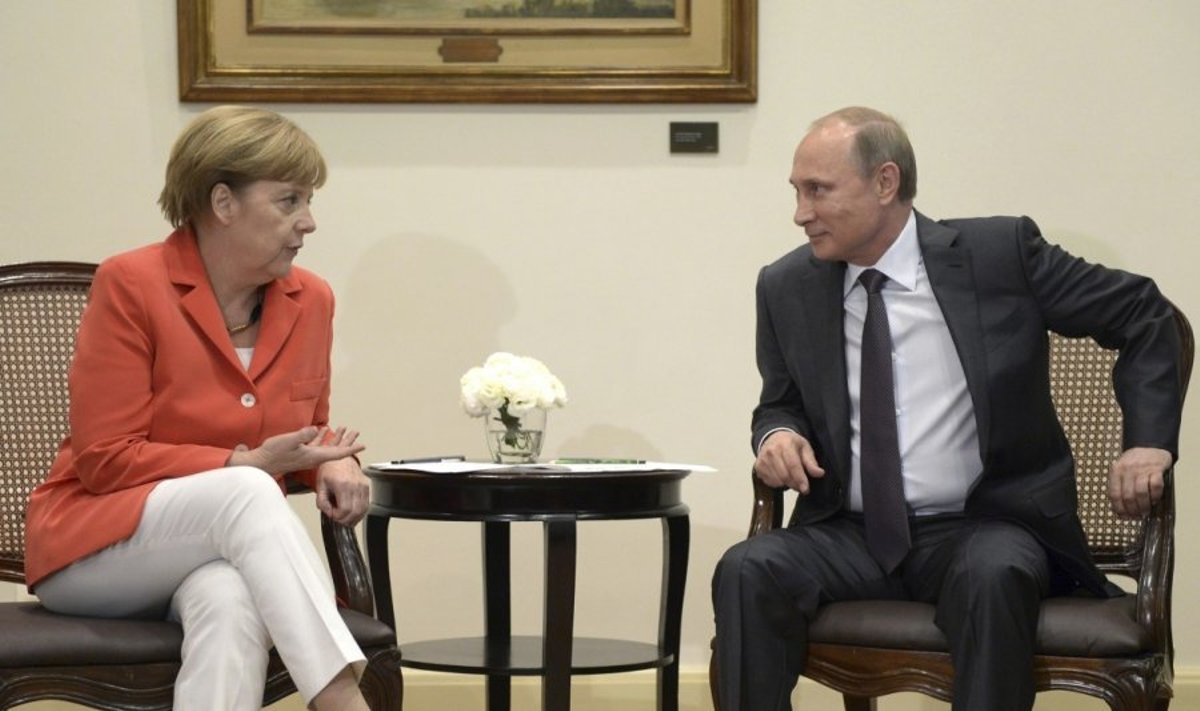 A. Merkel ir V. Putinas susitiko pasaulio futbolo čempionato finale
