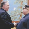 Северная Корея отпустила трех заключенных американцев