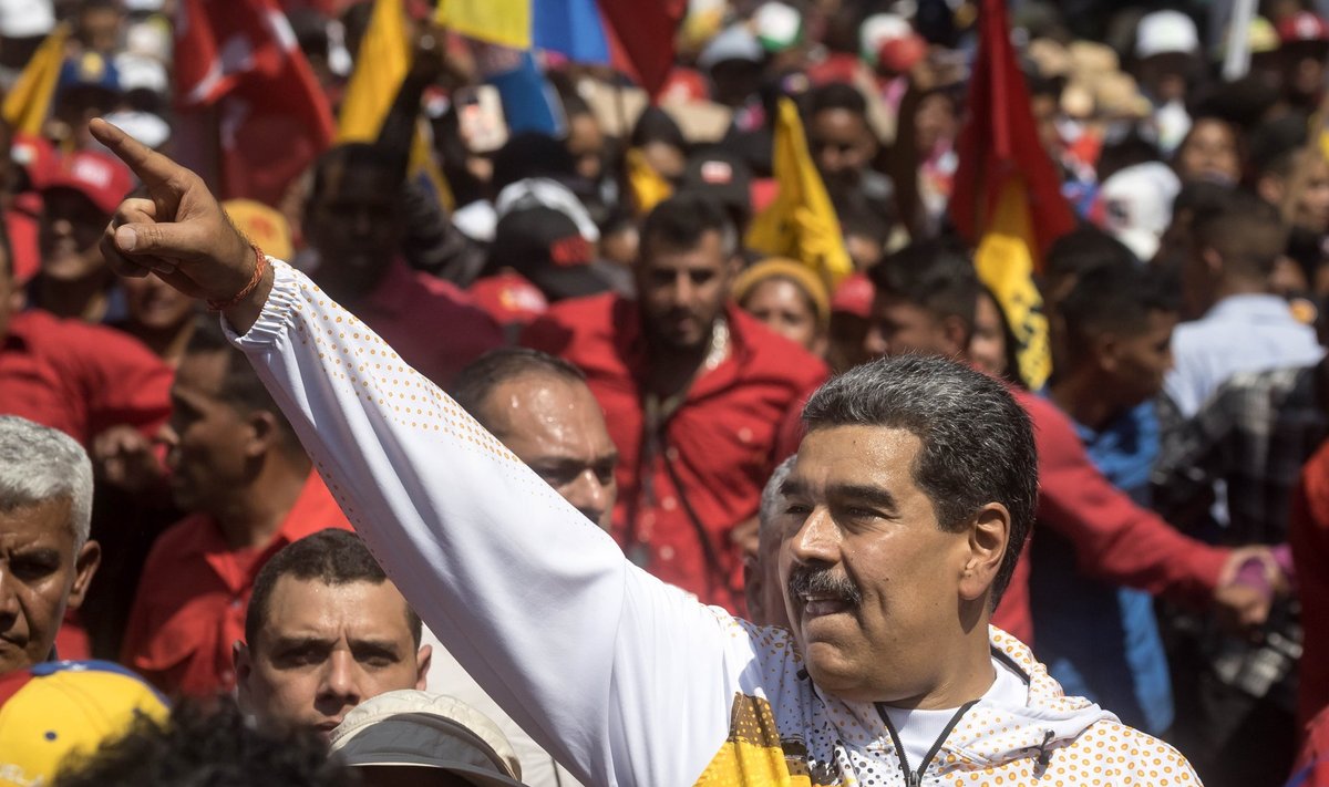 Susidūrusiai su kliūtimis Venesuelos opozicijai pavyko įregistruoti nežinomą kandidatą