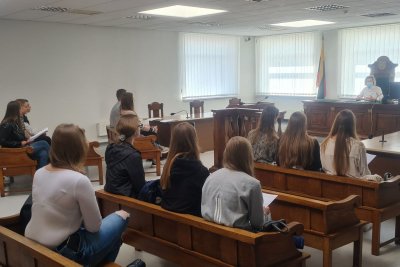  Akimirkos iš teisinio argumentavimo žodžiu pratybų Vilniaus miesto apylinkės teisme
