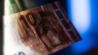 Didžiausi atlyginimai Lietuvoje kovą: 100 tūkst. eurų – ne riba 