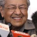 Malaizijos rinkimuose pergalę iškovojo buvęs lyderis Mahathiras