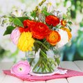 Floristė pataria, ką daryti, kad skintos gėlės žydėtų ilgiau