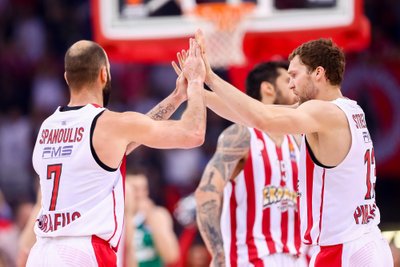 Vassilis Spanoulis ir Janis Strelnieks