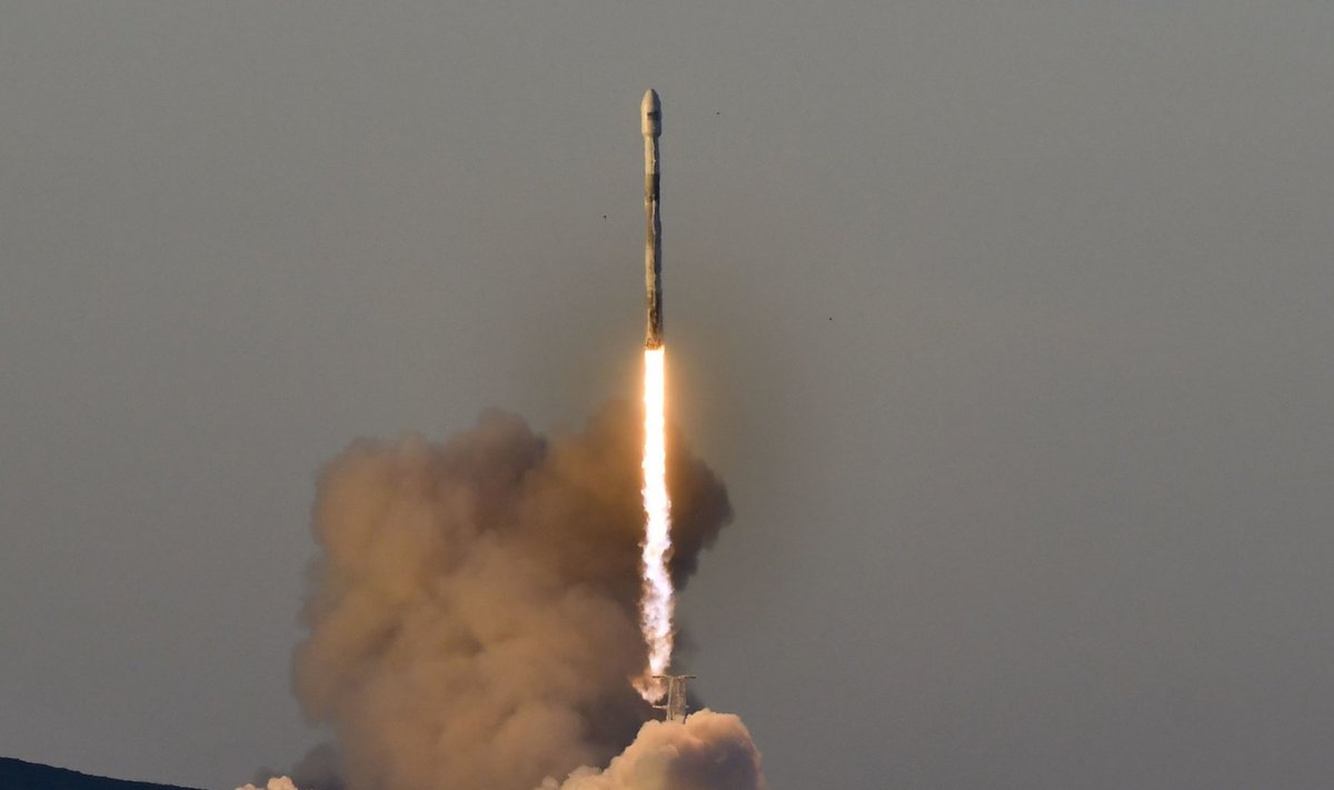 „SpaceX“ raketa