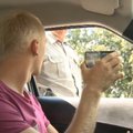 Provokacija policininkams: ar gali vairuotojas filmuoti pareigūnus?