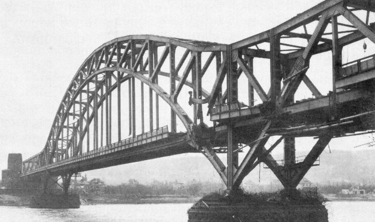 Ludendorfo tiltas 1945-aisiais metais