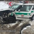Girtutėlis teisės vairuoti neturintis klaipėdietis sudaužė policijos mašiną