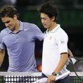 Japonas K. Nishikori įveikė R. Federerį, o serbas N. Djokovičius – A. Murray'ų