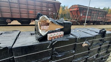 Į Lietuvą iš Baltarusijos rieda vagonai su runkeliais ir nelegaliomis cigaretėmis