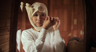 Kadras iš filmo "Ama-San – jūrų moterys"